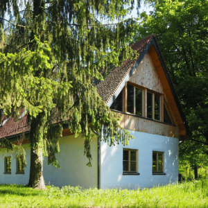 murowany dom ocieplony słomą